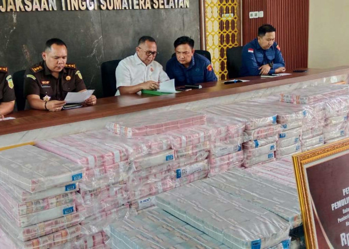 Kejati Sumsel Pamerkan Tumpukan Uang Rp219 Miliar, Pelunasan Kerugian Negara Kasus Korupsi Kredit Perbankan
