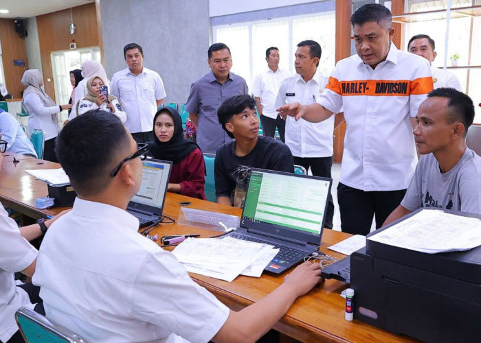 Sekda Palembang Tinjau Pelayanan Rumah Aspirasi, Pastikan Layanan Dasar Tetap Berjalan Pasca Lebaran