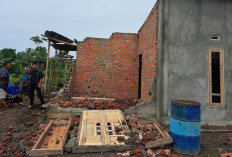 Ditinggal Sholat Tarawih 15 Rumah Warga di Musi Rawas Dihantam Angin Puting Beliung, Ini Kondisinya
