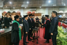 Ternyata Ada Pengucapan Sumpah Pimpinan DPRD PALI di Rapat Ini