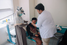 Gelar Mantap Mendengar, Bank Mandiri Taspen Berikan Alat Bantu Dengar Gratis untuk 250 Lansia Pekanbaru