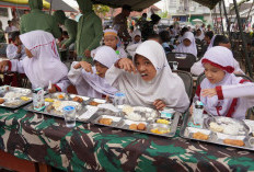 Giliran Siswa SDN 159 Palembang Terima Program Dapur Masuk Sekolah, Bukti TNI AD Cegah Stunting
