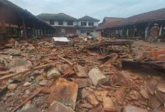 Pasar Tradisional Tanjung Mas Ambruk, Angin Kencang Sebabkan Kerusakan Parah