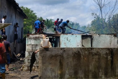 Ditinggal Bekerja, Rumah 2 Lantai di Desa Nanjungan Lahat Hangus Terbakar, Ini Penyebabnya