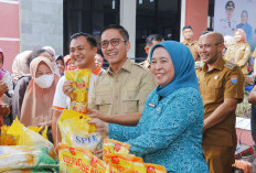 Warga Palembang 'Serbu' Pangan Murah Digital, Ratu Dewa Kroscek Langsung Harga Di Pasaran 