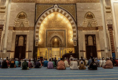 7 Tradisi dan Keunikan Puasa di Bulan Ramadan 2024, Nomor 6 Selalu Bikin Ngiler!