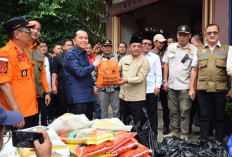 Pj Gubernur Sumatera Selatan Salurkan Bantuan Warga Terdampak Banjir di Musi Rawas Utara