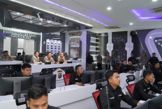 Tinjau Media Center dan 91 Command Center Milik Polda Riau, Begini Tujuan Divisi Humas Polri