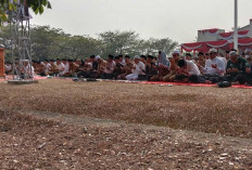 Satu Jam Lebih Bupati dan Pejabat Ogan Ilir Berdoa Dibawah Teriknya Matahari, ini Tujuannya