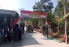 Kolaborasi Keren! Mahasiswa UNNES dan TNI Geber Persiapan Peresmian Jalan Cor TMMD Desa Cukil