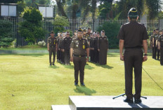 Pejabat Ini Jadi Pembina Apel Pagi di Kejati Sumsel, Siapa?