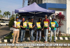Gelontorkan 2 Ton Beras SPHP dalam GPM HUT Ke-80 RI, Kantor Pupuk Indonesia di Palembang Diserbu Warga