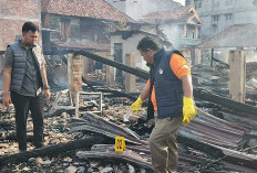 Kebakaran Hebat di Prabumulih, 7 Bedeng Kayu Ludes dan 2 Motor Terbakar