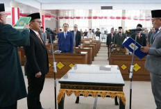 Wakil Ketua II DPRD Ogan Ilir Lantik Anggota PAW, ini Sosoknya