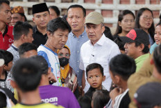 Bentuk Empati, Ratu Dewa Beri Dukungan Moril untuk Keluarga Korban Tenggelam