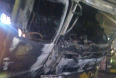 Waduh! Truk di Palembang Ini Terbakar, Apa Penyebabnya