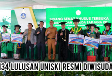 134 Lulusan UNISKI Pindah Kuncir, Bupati Muchendi Bawa Kabar Gembira untuk Mahasiswa Berprestasi di OKI