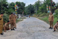 Tinjau Ruas Jalan Rusak, Pemkab OKU Timur Segera Perbaiki 3 Ruas Jalan Desa Ini