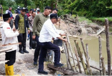 Jembatan Penghubung Pangkul–Karang Jaya Rusak, Wali Kota Prabumulih H Arlan Perintahkan Tindakan Cepat