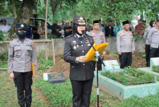 Kasubbid Penmas Bidhumas Polda Sumsel Pimpin Upacara Pemakaman Eks Perwira Ini, Yuk Lihat 