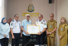 Kajati Sumsel Raih Penghargaan dari Gubernur, Terkait Penyelesaian Ini