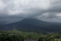 Prakiraan Cuaca di Sumsel Sabtu 4 Oktober 2025, BMKG: Berawan Disertai Hujan Ringan