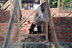 Alhamdulillah! Pintu Rumah Nenek Kusuma Telah Terpasang, Rehab RTLH TMMD 128