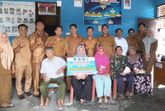 Pemdes Tanjung Kurung Lahat Bagikan Dana BLT 6 Bulan Langsung untuk 20 KPM, Ini Kata Kades