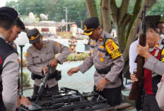 Kapolres Langsung Periksa Senpi Anggota, Pastikan Personel Ikuti Prosedur