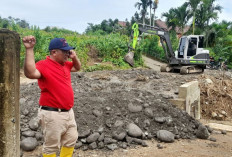 Gercep! Pj Bupati Lahat Instruksikan Perbaikan Jembatan Penghubung 5 Desa Lahat Selatan, Ini Kondisinya