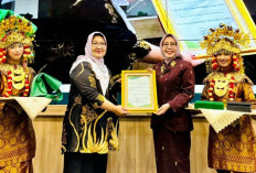 SELAMAT! Rektor UIN Raden Fatah Palembang Raih The 2024 Inspiring University Leader