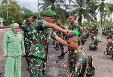 Berapa Banyak Prajurit Yonif 143 Tri Wira Eka Jaya Ikuti Tradisi Masuk Batalyon