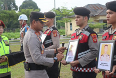 Gelar Upacara PTDH Terhadap 4 Personel, Kapolres Tegaskan Hal Ini ke Personel