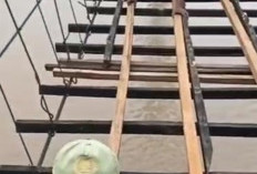 Pemdes Banjarsari Lahat dan Warga Gotong Royong Perbaiki Jembatan Gantung, Ini Kata Kades