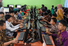 Peringati Hari Kartini, Siswa SMPN 3 Lahat Kenakan Pakaian Khas Indonesia Ini, Sebagai Bentuk Penghormatan 