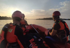 Berlanjut! 2 Tim Basarnas Gencarkan Pencarian Korban Hilang Kecelakaan Perahu Ketek di Rantau Bayur