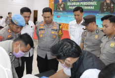Pastikan Anggotanya Bebas Penyalahgunaan Narkoba, Kapolres Musi Rawas Pimpin Tes Urine