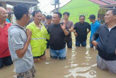 Gercep Turun ke 3 Lokasi Banjir! Ini yang Dilakukan Ketua Demokrat Prabumulih Untuk Korban Banjir