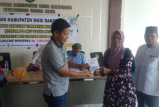 BAZNAS Muba Salurkan Bantuan kepada Warga Sanga Desa, Khusus Modal Usaha Bagi Pedagang Kecil