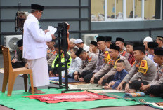 Kapolres Lahat Laksanakan Sholat Idul Fitri 1447 H dan Halal Bihalal Bersama Personel, Ini Pintanya