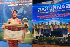 Kinerja Pelayanan Terbaik, Dukcapil Palembang Diganjar Penghargaan Dari Mendagri Tito Karnavian