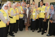 Krisdayanti Bersama Komisi IX Kunjungi Embarkasi Palembang dan Apresiasi Pelayanan, JCH Risti Tinggi?