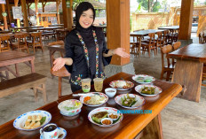Nuansa Jogja dan Rasa Nostalgia, Bale Lazara Resto Sajikan Jajanan Pasar Otentik untuk Menu Sarapan