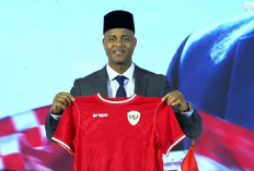 Begini Cara Patrick Kluivert Rebut Hati Pendukung Timnas Indonesia