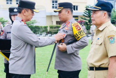 Kapolda Sumsel Berikan PIN Emas Ke Personel Berprestasi, Berikut Buktinya 