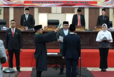 Atasi Kemacetan Banyuasin, Bupati Askolani Sentil Progres Tol Kapalbetung Saat Pelantikan PAW DPRD