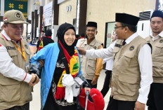 Kemenhaj Ingatkan Disiplin Gunakan APD, 444 Jemaah Haji Embarkasi Palembang Kloter 13 Bertolak ke Tanah Suci