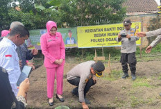 Kerjasama dengan BAZNAS, Polres Ogan Ilir Melakukan Peletakan Batu Pertama Program Bedah Rumah