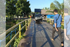 Belum Diperbaiki PU Provinsi Sumsel, Sebuah Mobil Kembali Teperosok di Jembatan Ini