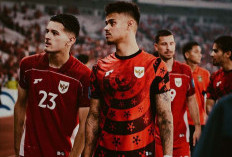 FC Twente Ultimatum Mees Hilgers, Perpanjang Kontrak Atau Dipinggirkan!